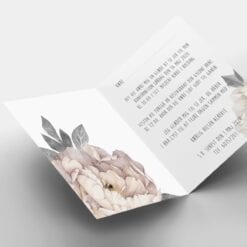 Konfirmations Invitation med pæoner / blomster fra PRIK og STREG